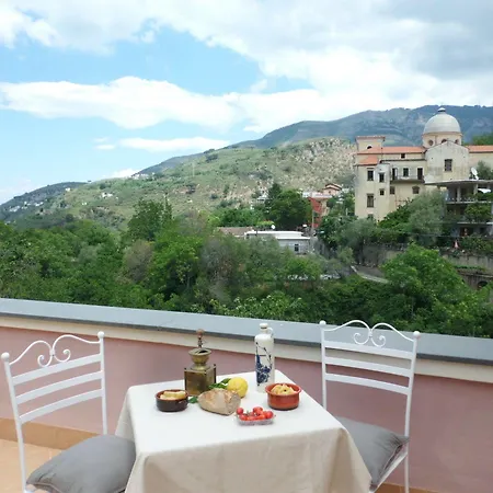 Casale Le Noci Apartment